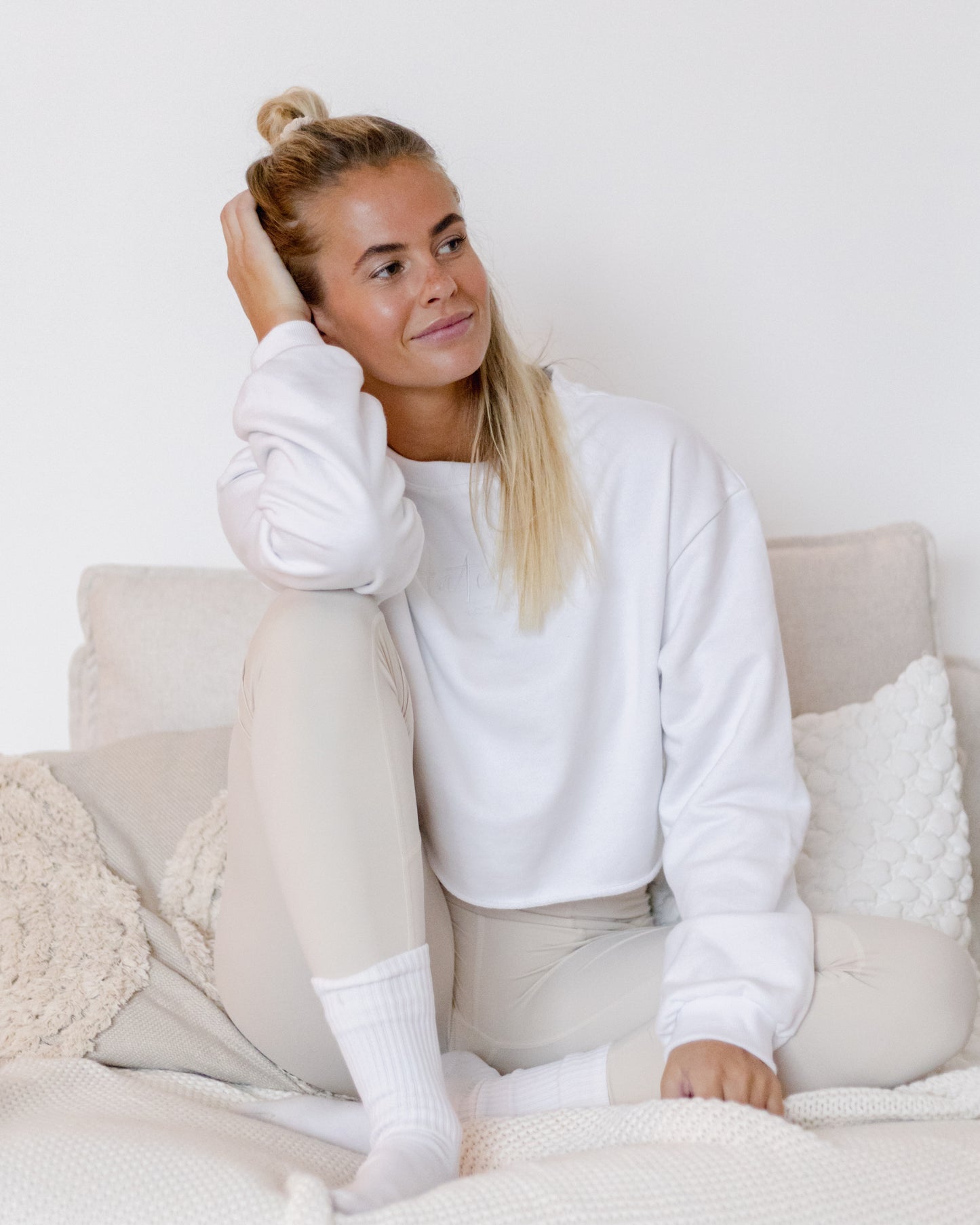 Dejana Crop Sweatshirt - Coconut