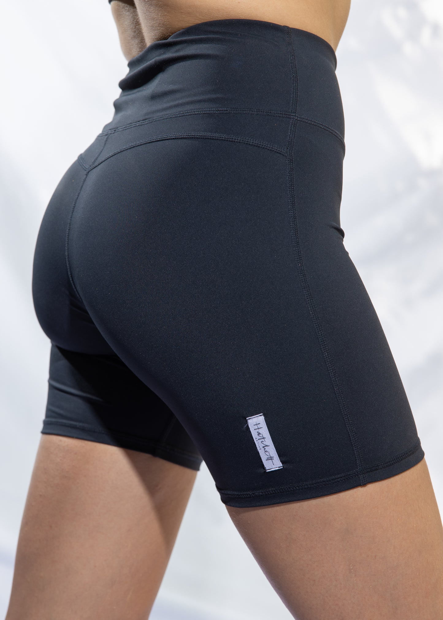 Anna bike shorts in black 